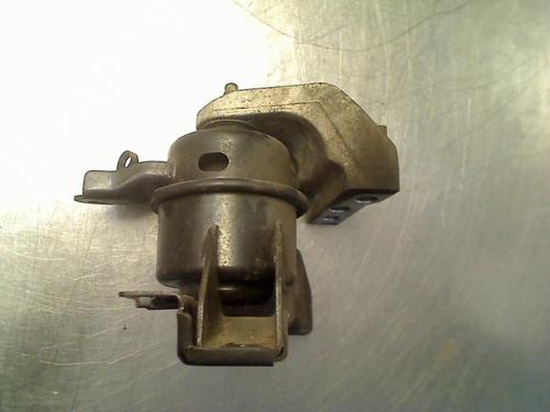 Engine mount KIA CARENS III MPV (UN) 2.0 CVVT | BP39743407M89 - Image 2