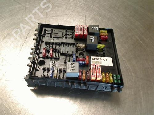 Used Fuse box Fuse box VW GOLF V (1K1) 1.4 FSI (90 hp) 34685799 34685799