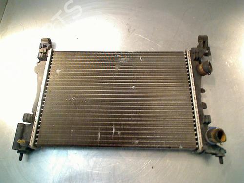 Used Water radiator Water radiator OPEL CORSA D (S07) 1.4 (L08, L68) (90 hp) 34679065 34679065