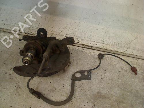 Used Left front steering knuckle Left front steering knuckle NISSAN PRIMERA Hatchback (P11) 1.8 16V (114 hp) 34669599 34669599