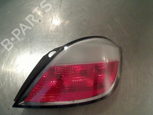 right-taillight-opel-astra-h-a04-2004-2005-2006-2007-2008-2009-2010-2011-2012-2013-2014-34682827 main image
