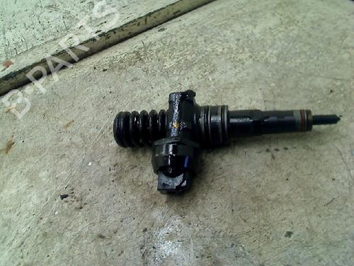 injector-vw-passat-b55-variant-3b6-2000-2001-2002-2003-2004-2005-34674162 main image