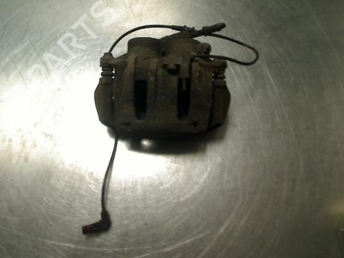 Used Left front brake caliper Left front brake caliper MERCEDES-BENZ VITO / MIXTO Van (W639) 109 CDI (639.601, 639.603, 639.605) (88 hp) 34686236 34686236