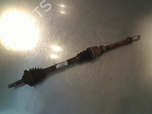 Used Right front driveshaft Right front driveshaft PEUGEOT 206 Hatchback (2A/C) 1.4 i (75 hp) 34678239 34678239