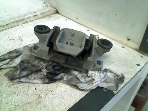 gearbox-mount-ford-mondeo-iii-b5y-2000-2001-2002-2003-2004-2005-2006-2007-34653234 main image