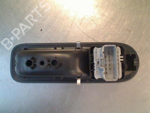Switch RENAULT TWINGO II (CN0_) 1.2 (CN0D) | BP34683920I30 - Image 3