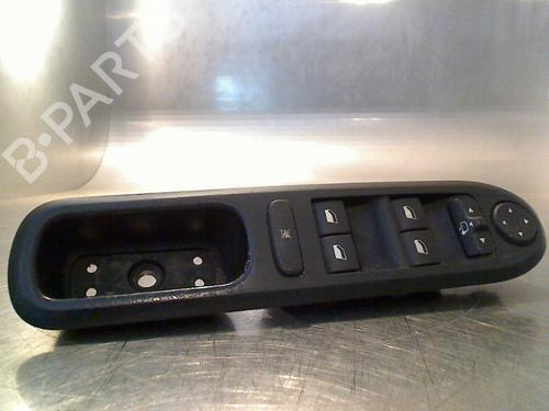 Used Switch Switch PEUGEOT 407 (6D_) 1.8 (6D6FZB) (116 hp) 34679967 34679967