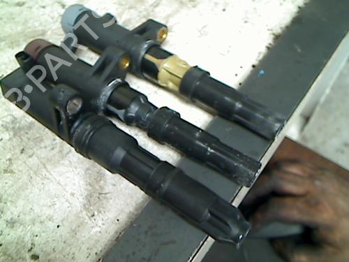 Used Ignition coil Ignition coil RENAULT MEGANE I (BA0/1_) 1.6 16V (BA04, BA0B, BA11, BA1J, BA16, BA19, BA1K, BA1V,... (107 hp) 34653057 34653057
