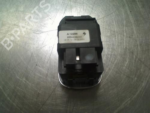 Switch PEUGEOT 206+ (2L_, 2M_) 1.4 i | BP34686667I30 - Image 2