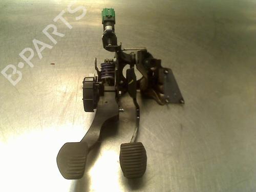 Used Pedal Pedal PEUGEOT 5008 (0U_, 0E_) 1.6 16V (156 hp) 40491790 40491790