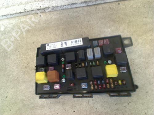 Used Fuse box Fuse box OPEL ASTRA H (A04) 1.6 (L48) (105 hp) 34671114 34671114