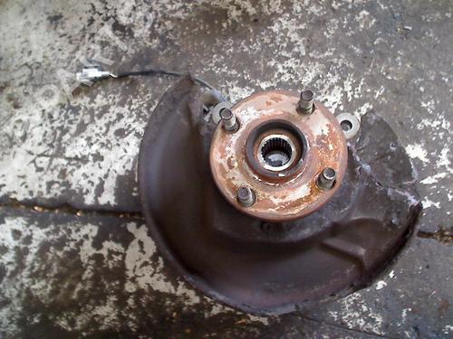 Used Right front steering knuckle Right front steering knuckle TOYOTA COROLLA Compact (_E11_) 1.4 (EE111_, EE111R) (86 hp) 34664319 34664319