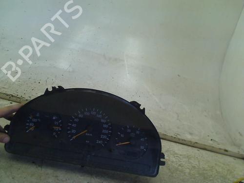 Used Display monitor Display monitor MERCEDES-BENZ M-CLASS (W163) ML 270 CDI (163.113) (163 hp) 34667729 34667729