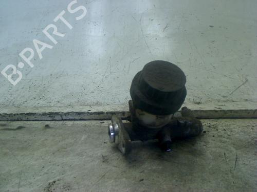 Used Brake master cylinder Brake master cylinder DAIHATSU FEROZA Soft Top (F300) 1.6 i 16V (95 hp) 34671299 34671299