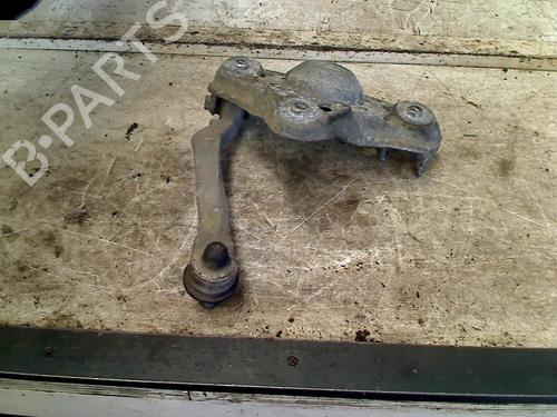 right-front-suspension-arm-audi-a6-c5-4b2-4b4-1997-1998-1999-2000-2001-2002-2003-2004-2005-34656759 main image