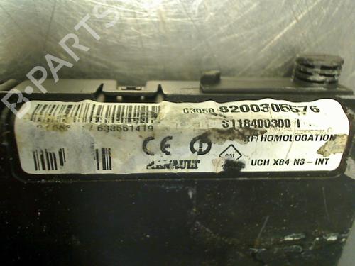 Used Electronic module Electronic module RENAULT MEGANE II (BM0/1_, CM0/1_) 1.6 16V (BM0C, CM0C) (113 hp) 34722614 34722614