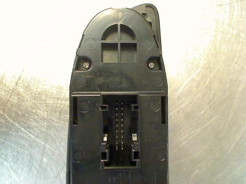 Switch BMW 1 (E87) 116 i | BP37196411I30 - Image 3