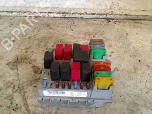 Used Fuse box Fuse box LANCIA YPSILON (843_) 1.3 D Multijet (843.AXH1A, 843.AXE1A) (105 hp) 34672222 34672222