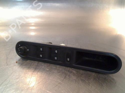 switch-renault-espace-iv-jk01_-2002-34680897 main image