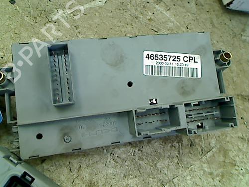 Used Fuse box Fuse box FIAT PUNTO (188_) 1.2 60 (188.030, .050, .130, .150, .230, .250) (60 hp) 34652772 34652772