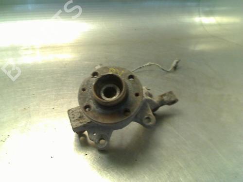 Used Right front steering knuckle Right front steering knuckle RENAULT CLIO III (BR0/1, CR0/1) 1.2 16V (BR02, BR0J, BR11, CR02, CR0J, CR11) (75 hp) 40527663 40527663