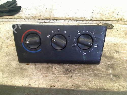Used Climate control Climate control OPEL VECTRA B Estate (J96) 1.6 i 16V (F35) (100 hp) 34656617 34656617