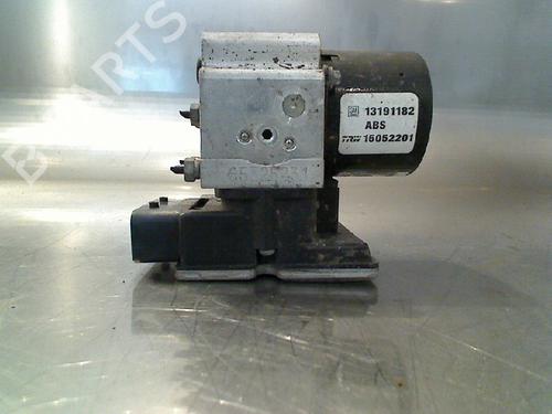 Used ABS pump ABS pump OPEL VECTRA C Estate (Z02) 2.2 direct (F35) (155 hp) 34676974 34676974