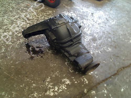 Used Rear differential Rear differential MERCEDES-BENZ M-CLASS (W163) ML 270 CDI (163.113) (163 hp) 34667872 34667872