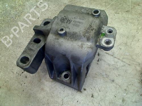 Used Engine mount Engine mount 34674129 34674129