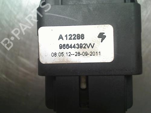 Switch PEUGEOT 206+ (2L_, 2M_) 1.4 i | BP34686667I30 - Image 3