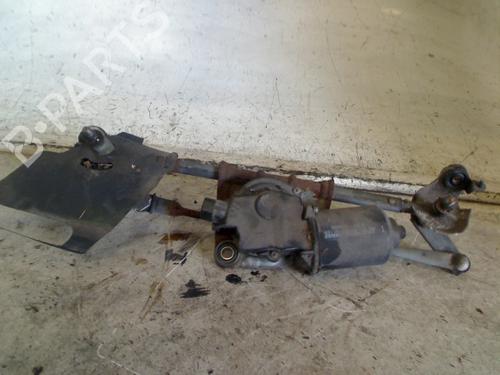 Used Front wiper motor Front wiper motor TOYOTA YARIS (_P1_) 1.0 (SCP10_, SCP10R) (68 hp) 34672956 34672956