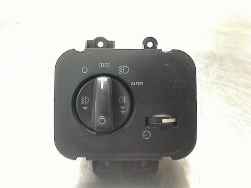 Used Headlight switch Headlight switch LAND ROVER DISCOVERY III (L319) 2.7 TD 4x4 (190 hp) 34686201 34686201