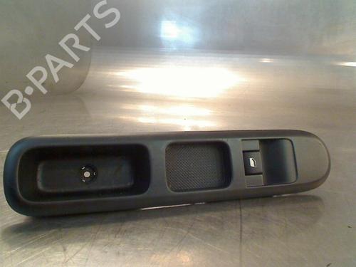 Used Switch Switch PEUGEOT 5008 (0U_, 0E_) 1.6 16V (156 hp) 34683722 34683722