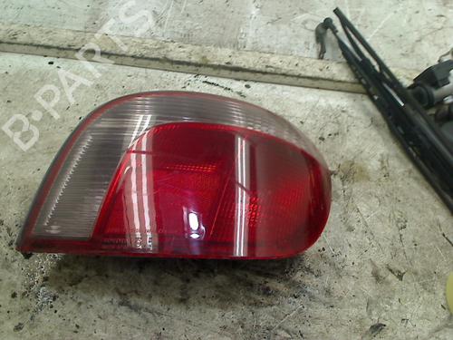 right-taillight-toyota-yaris-_p1_-1999-2000-2001-2002-2003-2004-2005-34658050 main image