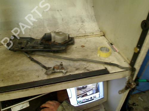 Used Front wiper motor Front wiper motor MAZDA MPV II (LW) 2.0 DI (136 hp) 34657839 34657839