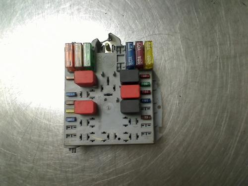 Used Fuse box Fuse box FIAT PUNTO (188_) 1.2 60 (188.030, .050, .130, .150, .230, .250) (60 hp) 34689972 34689972