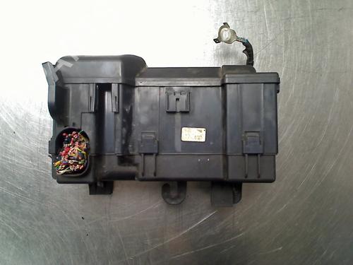 Used Fuse box Fuse box 34689097 34689097