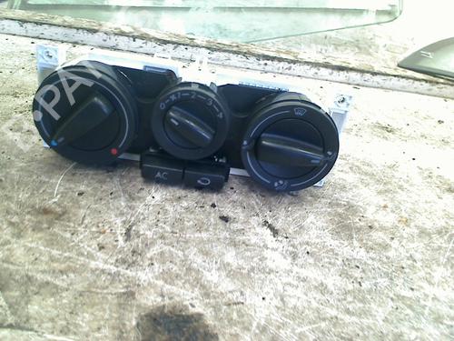 Used Climate control Climate control VW GOLF IV (1J1) 1.4 16V (75 hp) 34656883 34656883