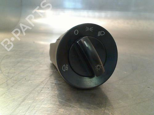 Used Headlight switch Headlight switch VW POLO IV (9N_, 9A_) 1.2 12V (64 hp) 34678483 34678483