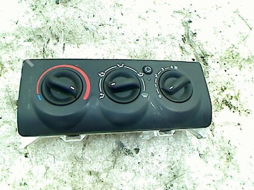Used Climate control Climate control RENAULT CLIO II (BB_, CB_) 1.2 (BB0A, BB0F, BB10, BB1K, BB28, BB2D, BB2H, CB0A,... (58 hp) 34652363 34652363