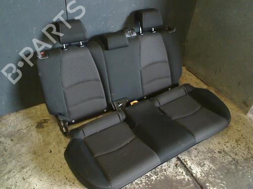 Sæde Bagtil Sæde Bagtil MAZDA 2 Hatchback (DL, DJ) 1.5 SKYACTIV-G (90 hp) 34680605 34680605