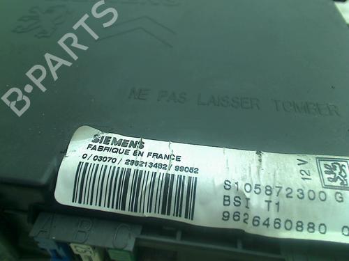 Used Fuse box Fuse box 34651321 34651321