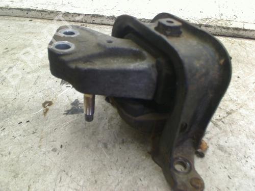 Used Engine mount Engine mount TOYOTA YARIS (_P1_) 1.0 (SCP10_, SCP10R) (68 hp) 34672948 34672948