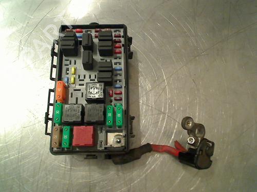 Used Fuse box Fuse box OPEL CORSA D (S07) 1.2 (L08, L68) (80 hp) 34677411 34677411