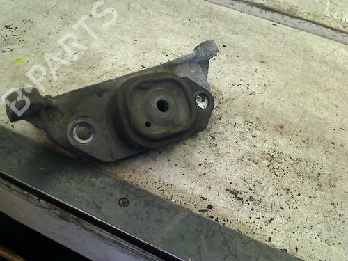 Used Engine mount Engine mount RENAULT MEGANE II Estate (KM0/1_) 1.9 dCi (KMRG, KM1G, KM0G, KM2C) (120 hp) 34656321 34656321