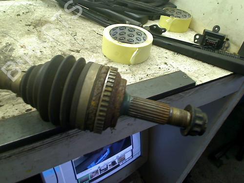 Used Right front driveshaft Right front driveshaft TOYOTA YARIS (_P1_) 1.0 (SCP10_, SCP10R) (68 hp) 34658057 34658057
