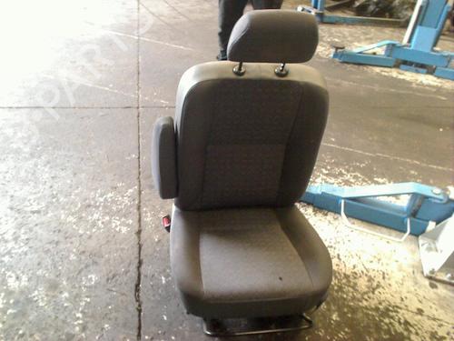 Used Left front seat Left front seat FORD TRANSIT CONNECT (P65_, P70_, P80_) 1.8 Di (75 hp) 34670838 34670838