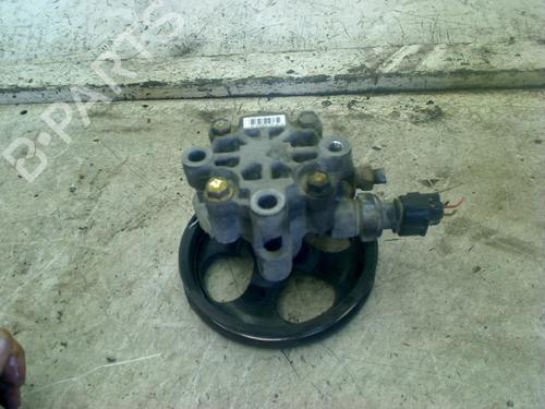 Styring servopumpe Styring servopumpe TOYOTA YARIS (_P1_) 1.3 (NCP10, SCP12_) (86 hp) 34671347 34671347