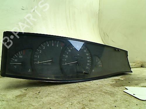 Used Display monitor Display monitor OPEL OMEGA B Estate (V94) 2.2 16V (F35, M35, P35) (144 hp) 34652288 34652288