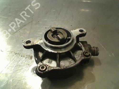 Used Fuel pump Fuel pump RENAULT MASTER II Van (FD) 2.5 dCi 120 (FD0M, FD0U, FD0W, FD2M, FD2W, FD3M, FD3U,... (115 hp) 34677122 34677122